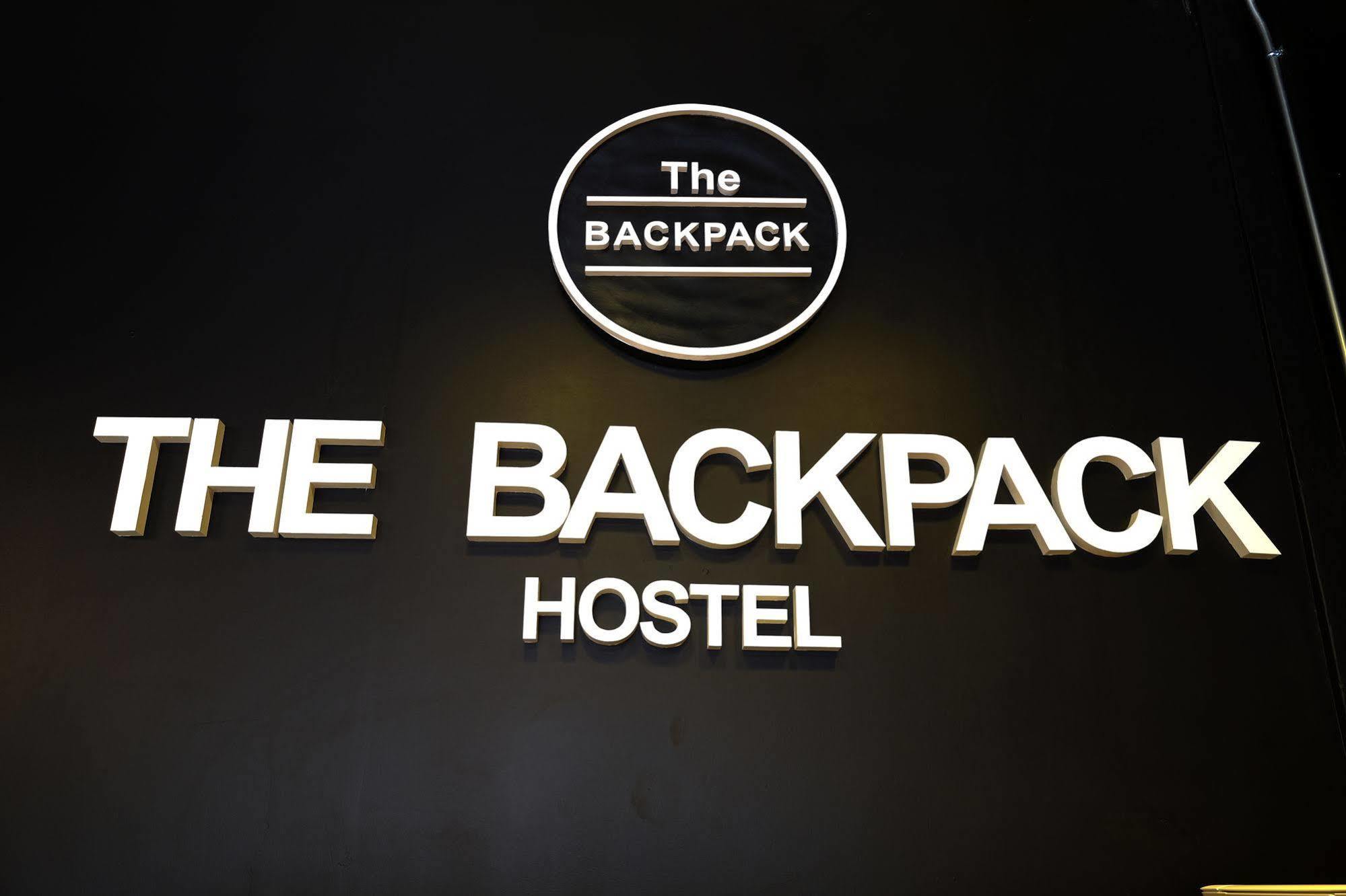 The Backpack Hostel Bangkok Bagian luar foto
